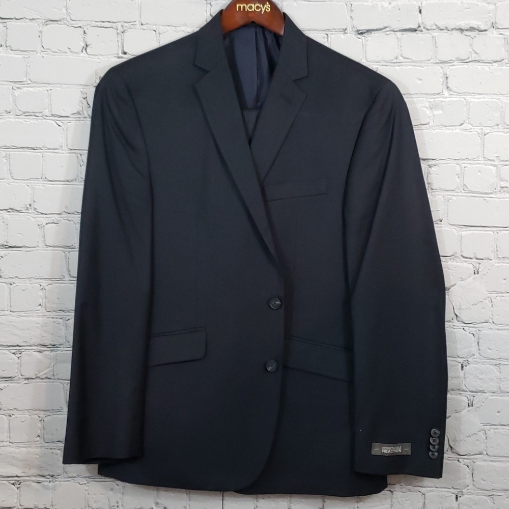 Kenneth Cole Men's blue tonal slim fit suit 42S